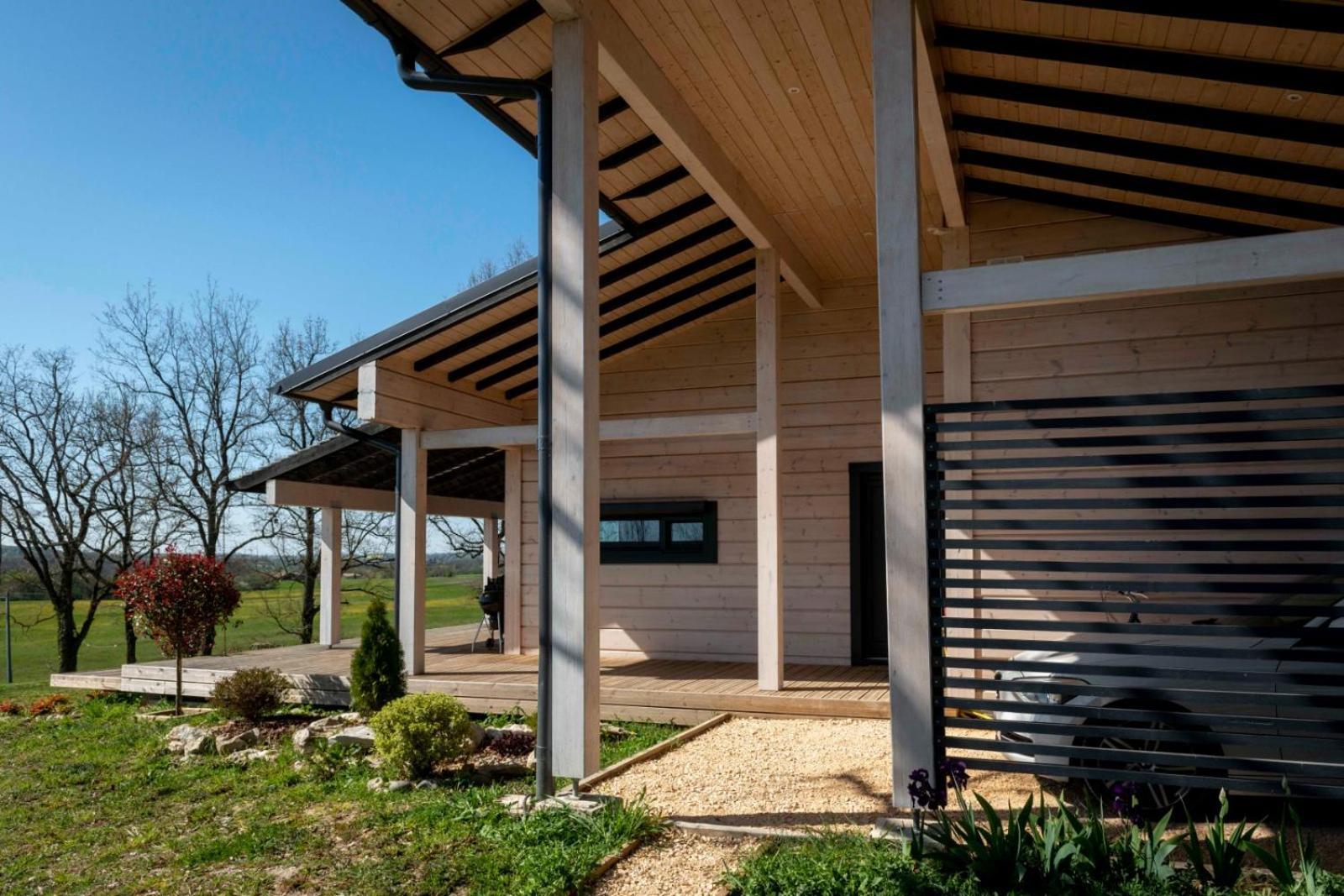 Maison Ecologique De Qualite Superieure มงฟลองแกง ภายนอก รูปภาพ